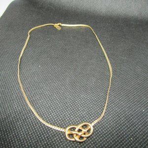 Avon Dainty Gold Chain Necklace